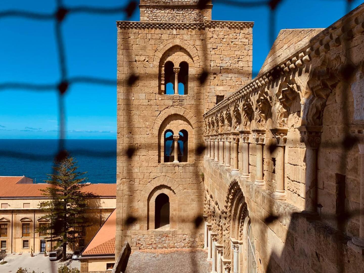 Cefalu Cathedral Palace 외부 사진